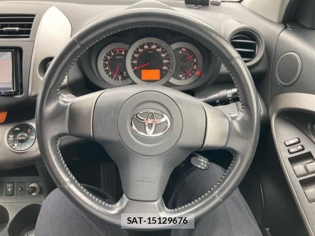 Toyota RAV4 2009-05 7252099-12