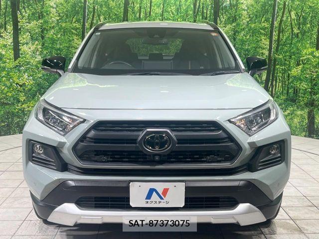 Toyota RAV4 2021-07 7252091-13
