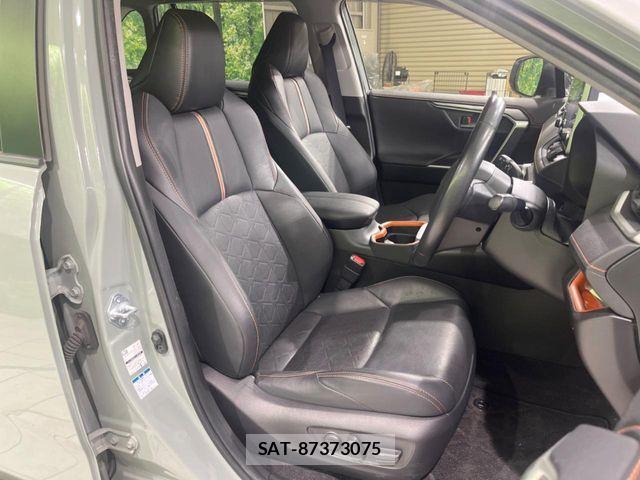 Toyota RAV4 2021-07 7252091-7
