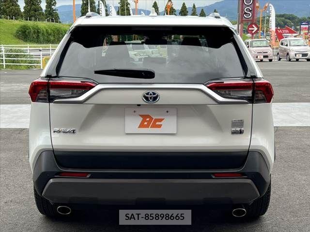 Toyota RAV4 2021-11 7252084-13