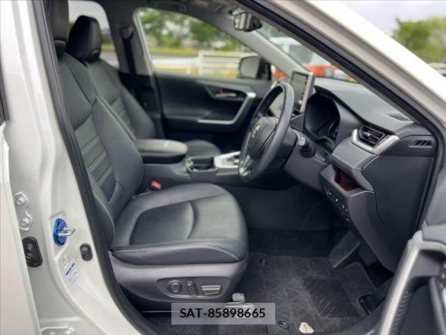 Toyota RAV4 2021-11 7252084-15