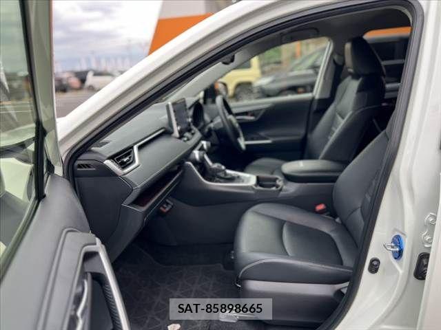Toyota RAV4 2021-11 7252084-16