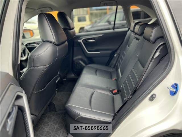 Toyota RAV4 2021-11 7252084-18