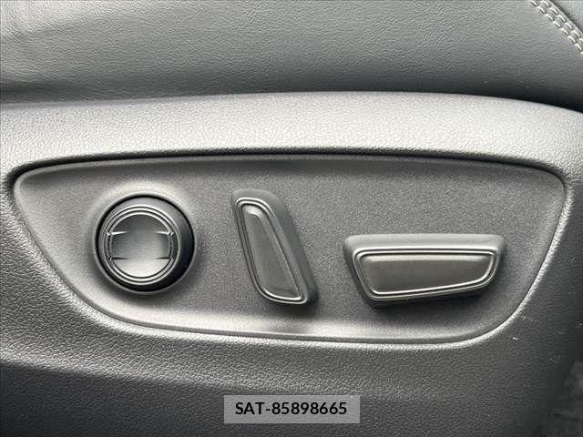 Toyota RAV4 2021-11 7252084-23