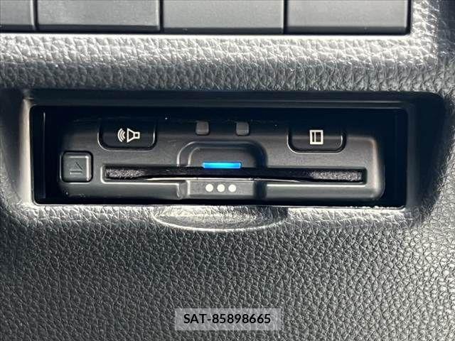 Toyota RAV4 2021-11 7252084-25
