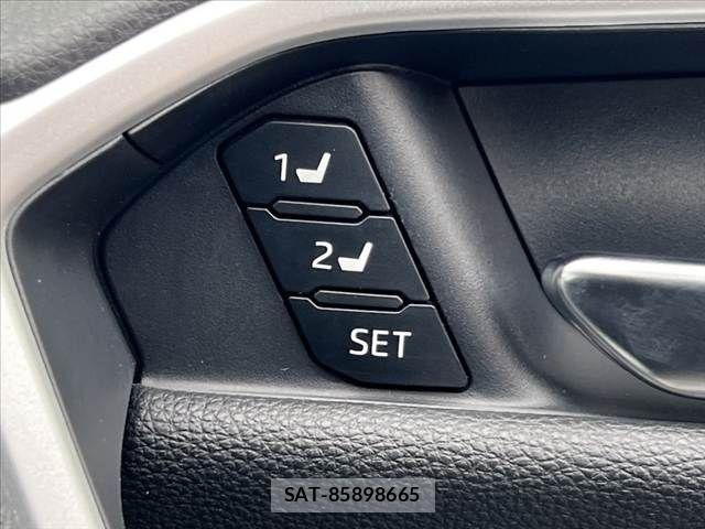 Toyota RAV4 2021-11 7252084-28