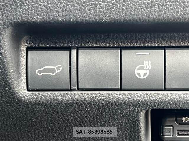 Toyota RAV4 2021-11 7252084-3