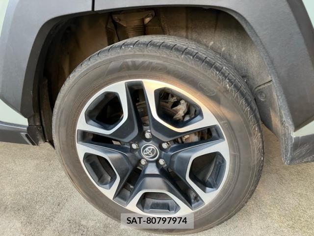 Toyota RAV4 2019-05 7252096-10