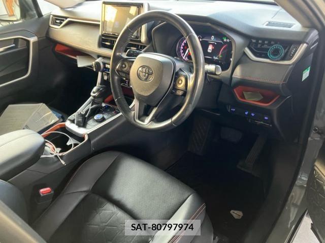 Toyota RAV4 2019-05 7252096-13