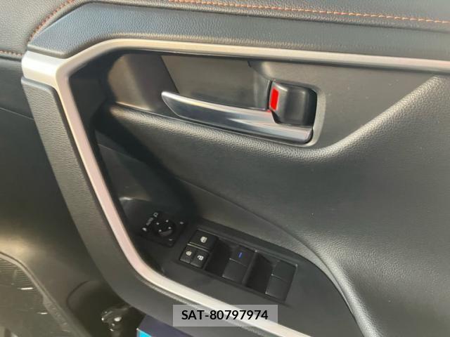 Toyota RAV4 2019-05 7252096-16