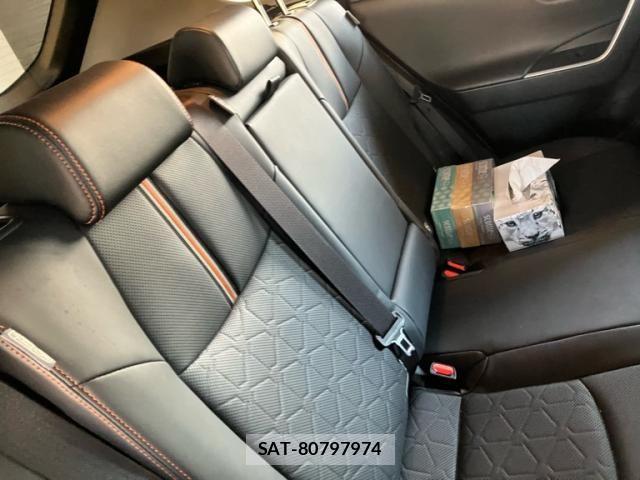 Toyota RAV4 2019-05 7252096-17