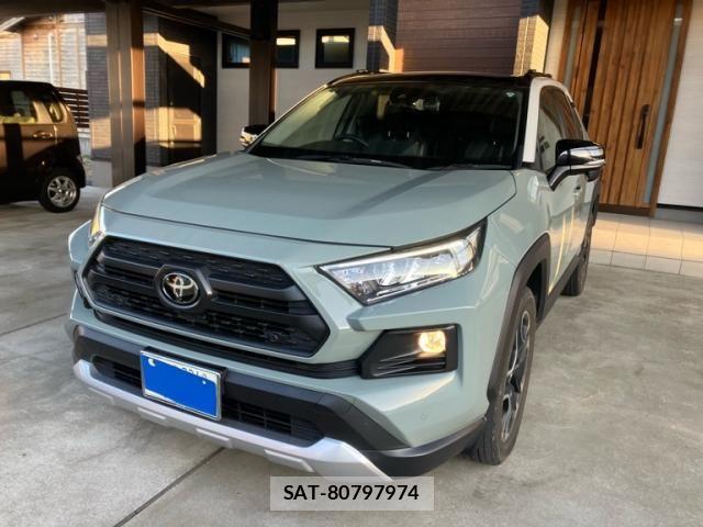 Toyota RAV4 2019-05 7252096-1