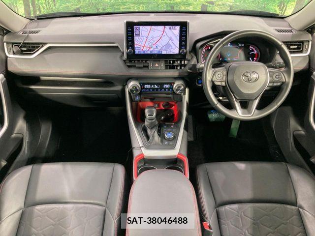 Toyota RAV4 2021-12 7252090-1