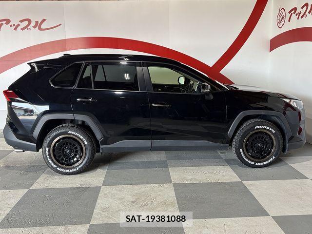 Toyota RAV4 2019-12 7250596-22