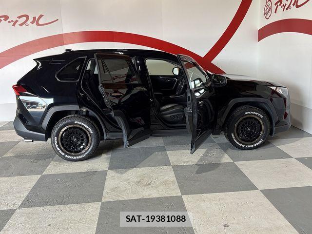 Toyota RAV4 2019-12 7250596-23