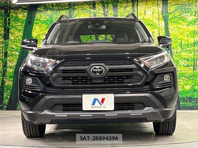 Toyota RAV4 2021-12 7272805-13