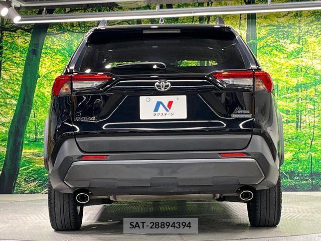 Toyota RAV4 2021-12 7272805-14