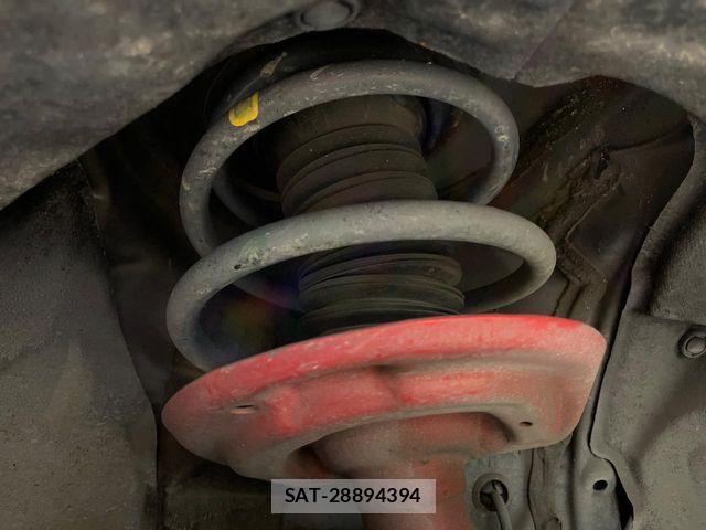 Toyota RAV4 2021-12 7272805-19
