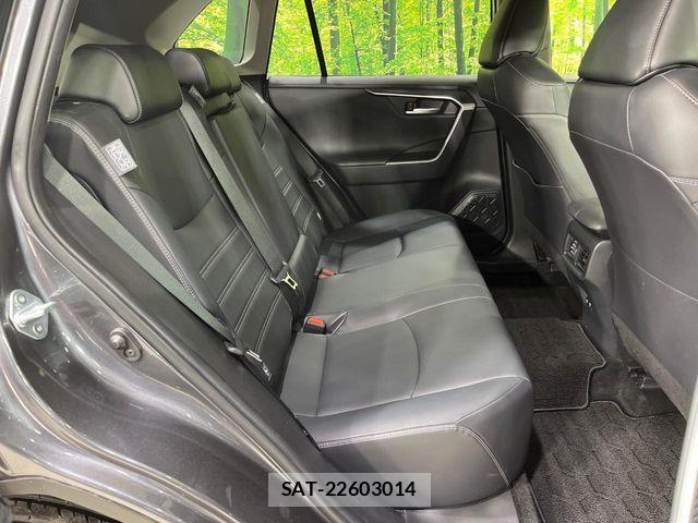 Toyota RAV4 2019-11 7272806-9