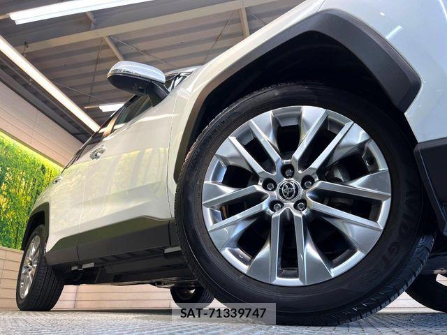Toyota RAV4 2023-03 7261859-12