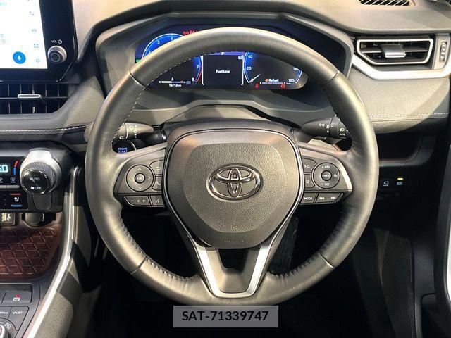 Toyota RAV4 2023-03 7261859-7