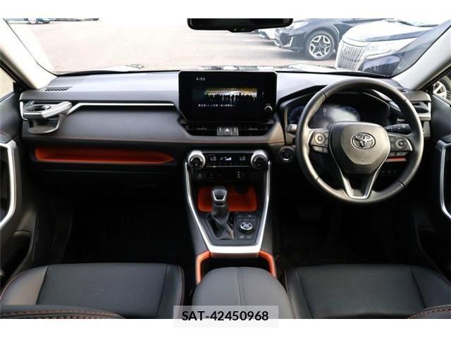 Toyota RAV4 2023-11 7261872-1