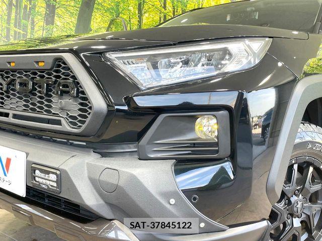 Toyota RAV4 2021-07 7272803-11