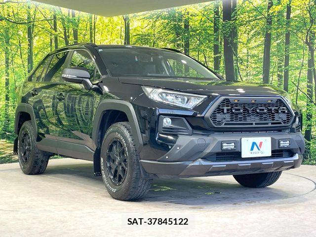 Toyota RAV4 2021-07 7272803-15