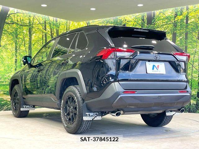 Toyota RAV4 2021-07 7272803-16