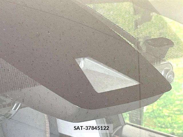 Toyota RAV4 2021-07 7272803-2