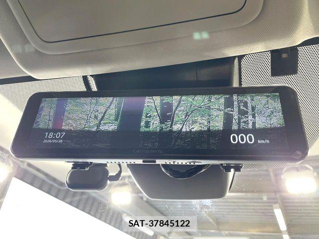 Toyota RAV4 2021-07 7272803-4