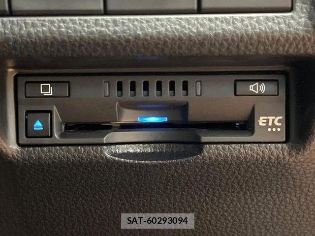 Toyota RAV4 2022-02 7272799-9