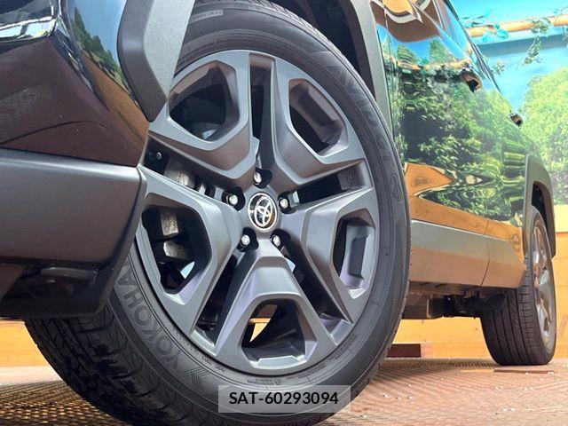 Toyota RAV4 2022-02 7272799-14
