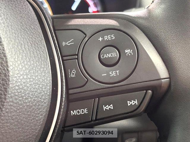 Toyota RAV4 2022-02 7272799-4