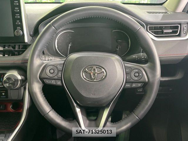 Toyota RAV4 2022-06 7272801-10