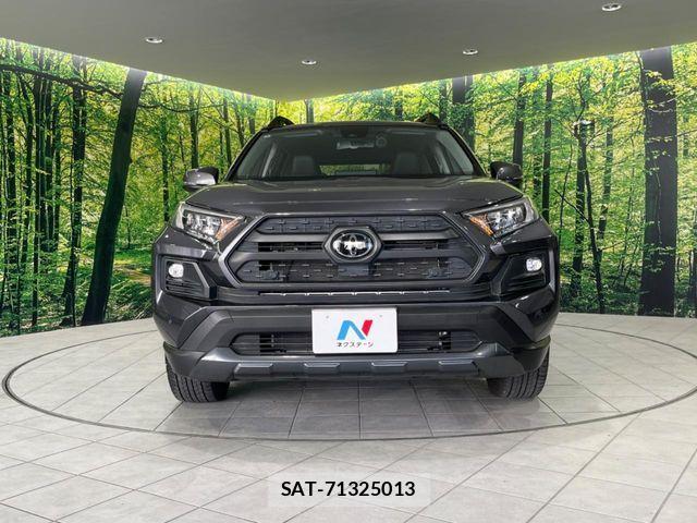Toyota RAV4 2022-06 7272801-13