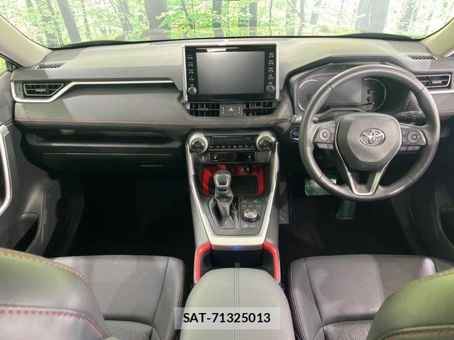 Toyota RAV4 2022-06 7272801-1
