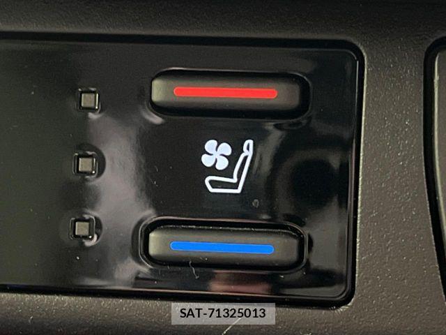 Toyota RAV4 2022-06 7272801-5