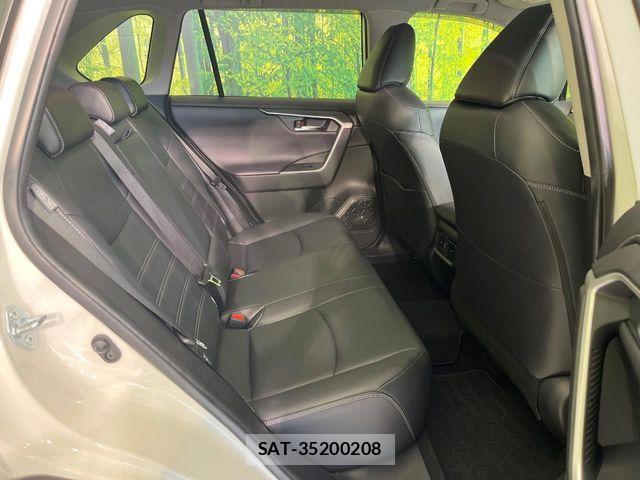Toyota RAV4 2020-08 7272809-9