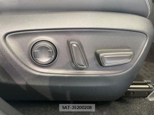Toyota RAV4 2020-08 7272809-4