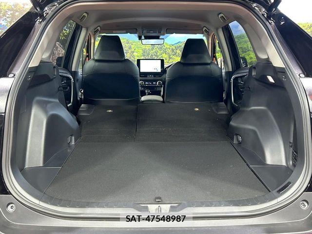 Toyota RAV4 2023-02 7261867-9
