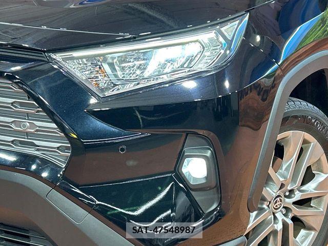 Toyota RAV4 2023-02 7261867-11