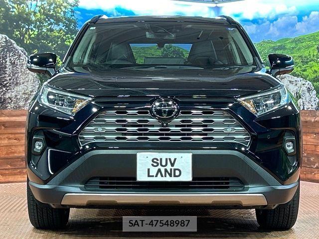 Toyota RAV4 2023-02 7261867-13