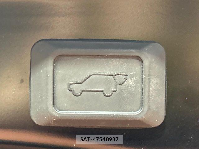 Toyota RAV4 2023-02 7261867-4