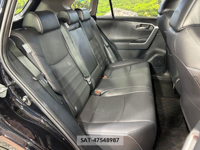 Toyota RAV4 2023-02 7261867-8