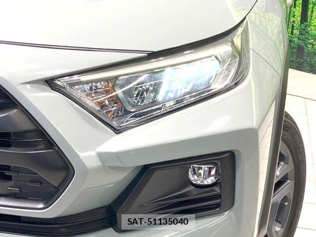 Toyota RAV4 2022-04 7272802-11