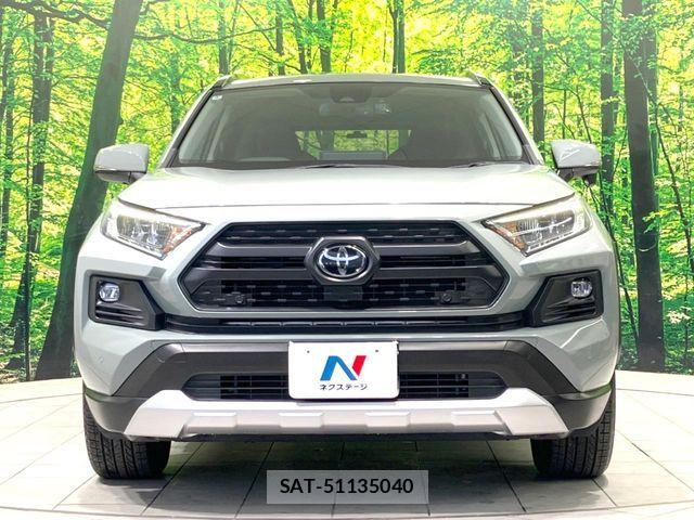 Toyota RAV4 2022-04 7272802-13