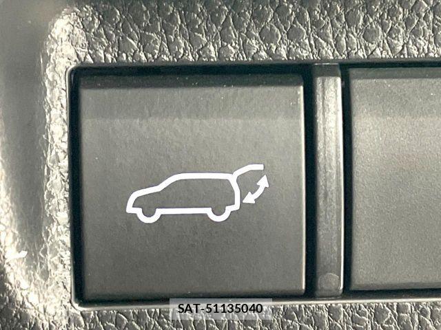 Toyota RAV4 2022-04 7272802-6