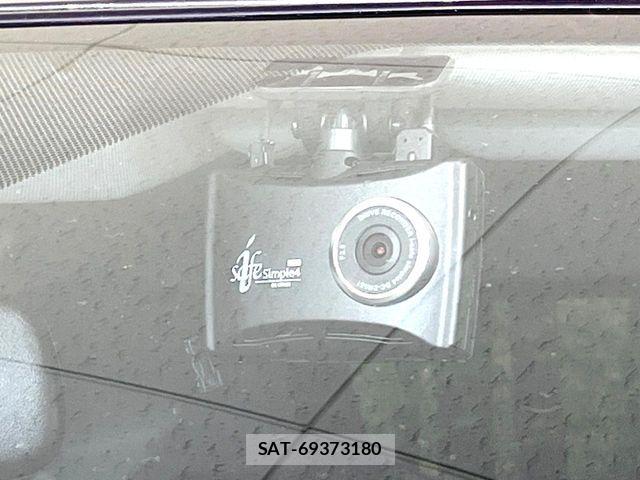 Toyota RAV4 2021-05 7272807-4
