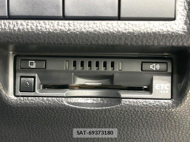 Toyota RAV4 2021-05 7272807-5